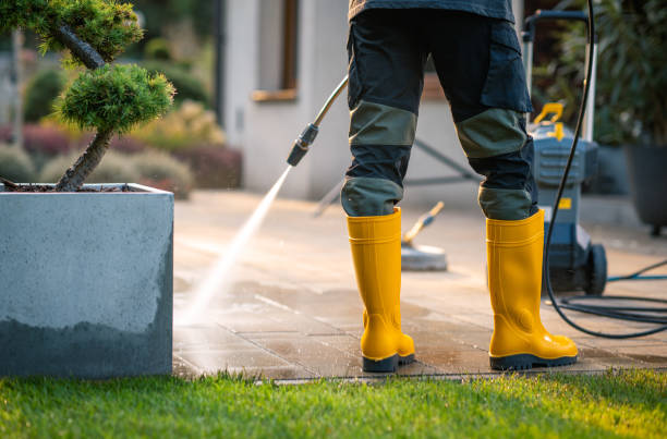Why Choose Our Certified Pressure Washing Experts for Your Project Needs in Littlefield, TX?